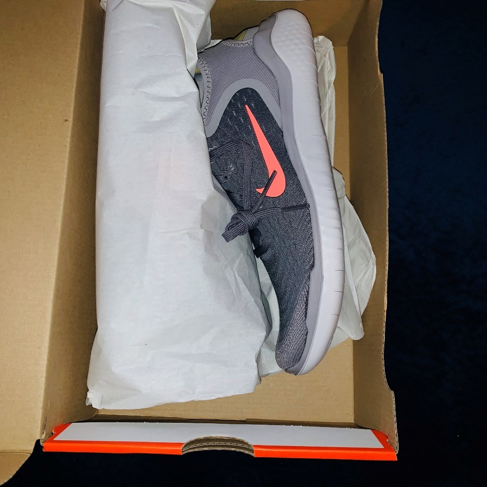 wmns 9.5, never worn